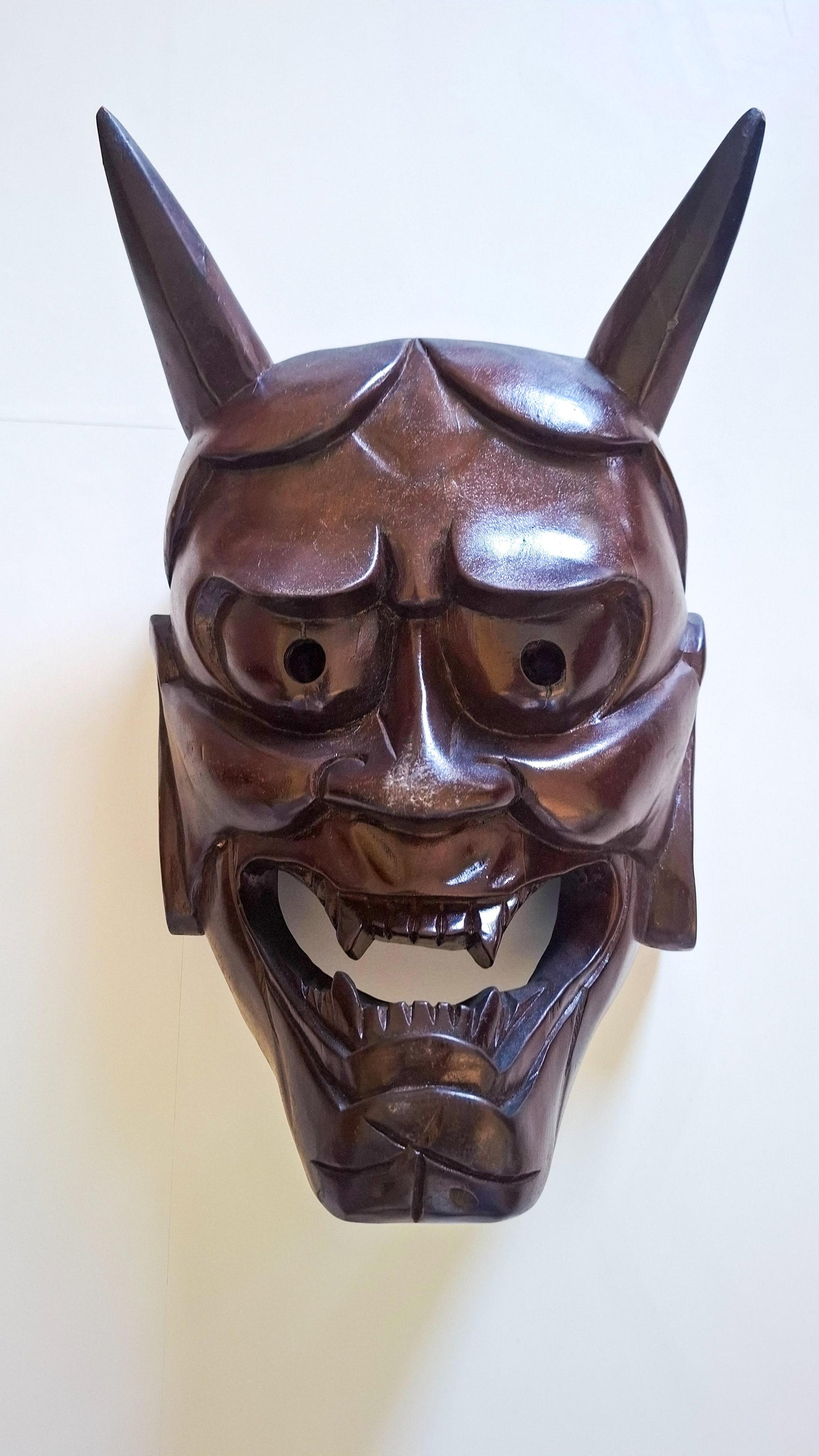 Antica maschera Hannya in legno