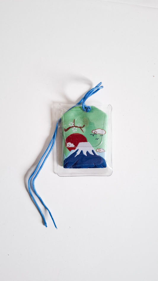 Omamori Hoku